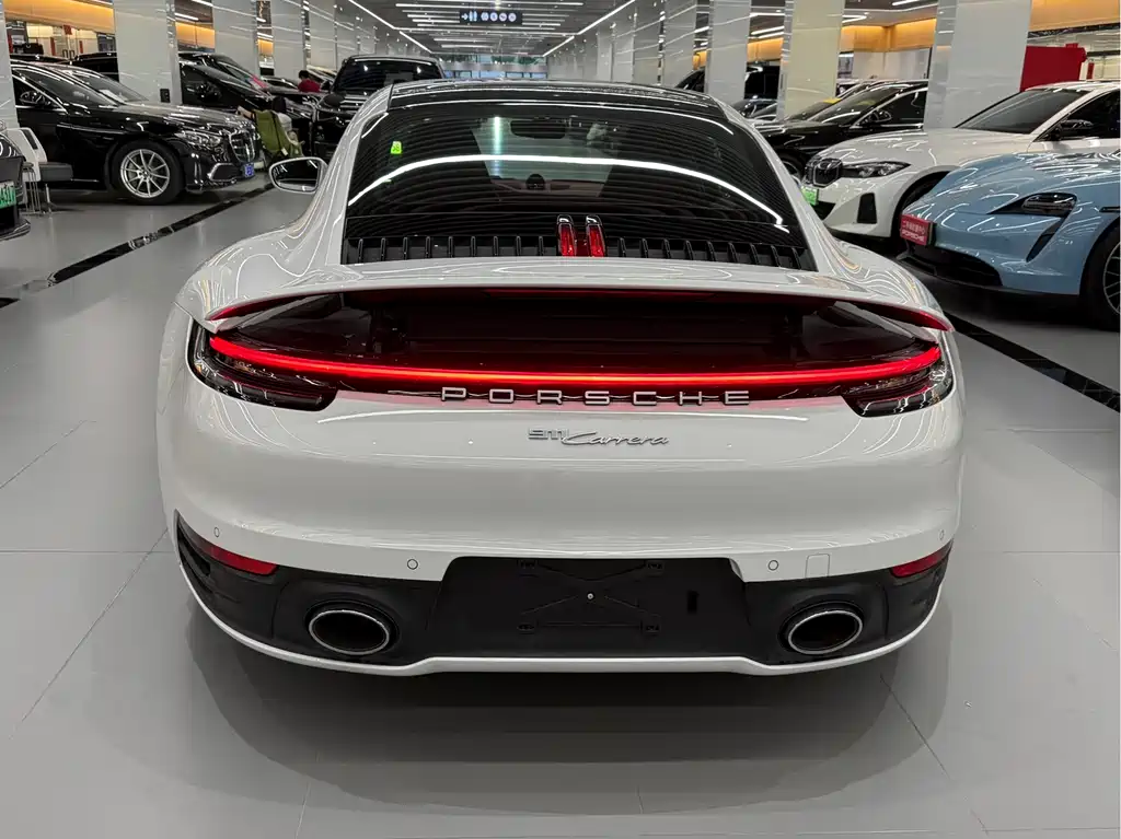 Porsche 911 2021