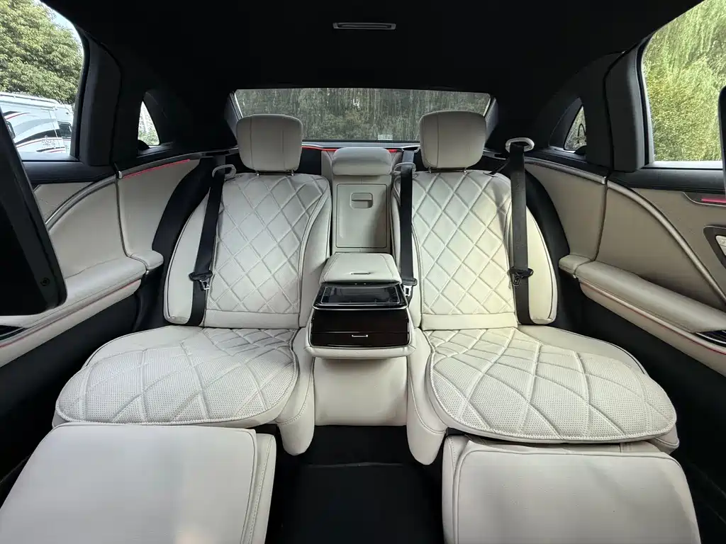 Mercedes-Benz Maybach S-Класс 2022