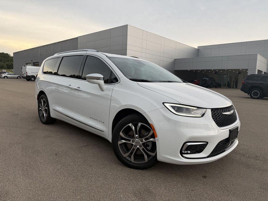Chrysler Pacifica 2024