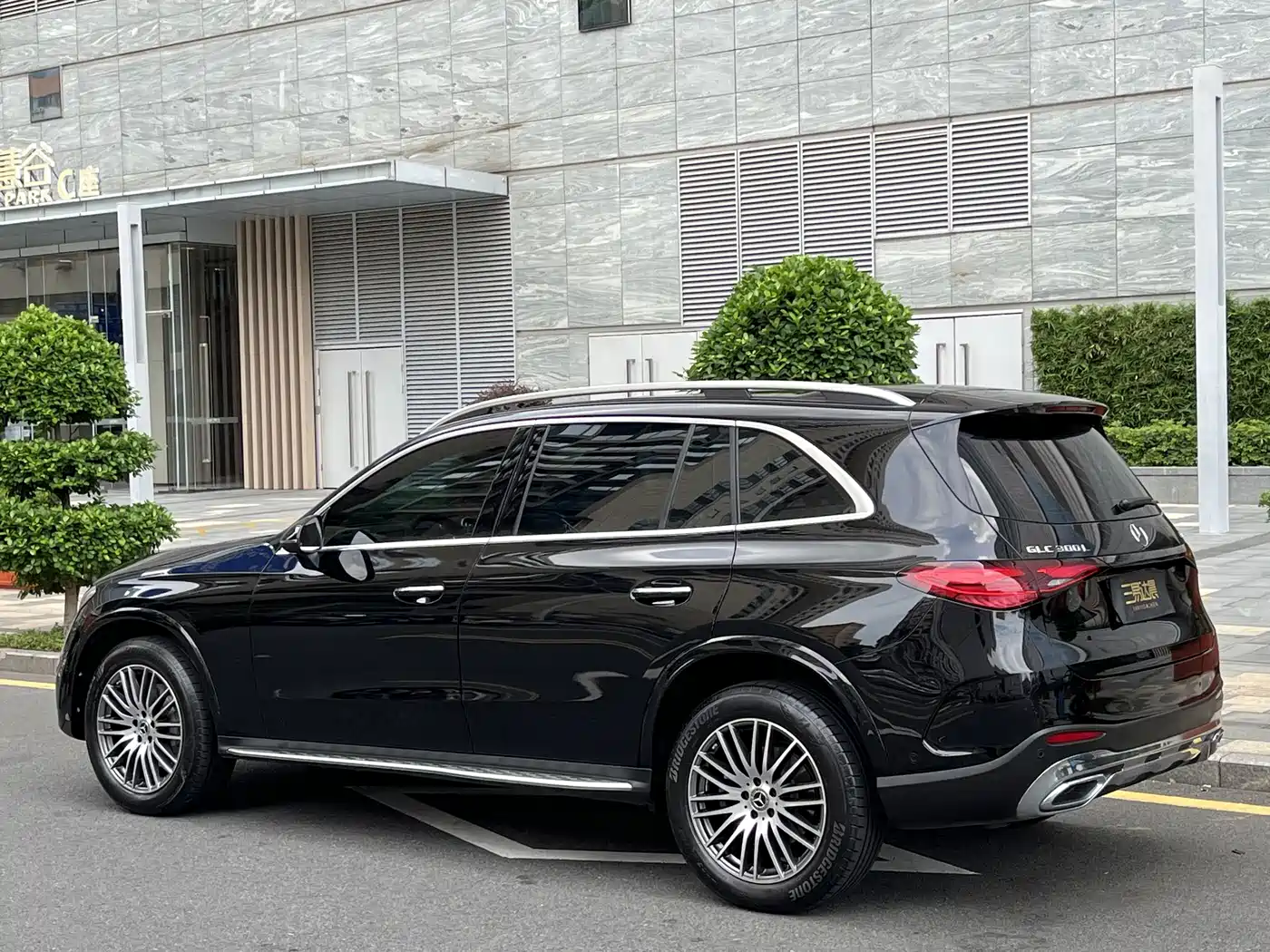 Mercedes-Benz GLC 2023