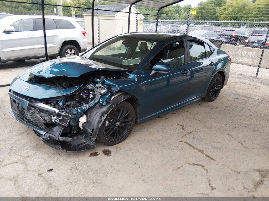 Toyota Camry 2025