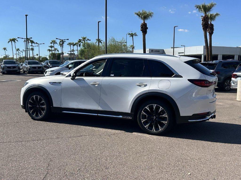 Mazda CX-90 2024