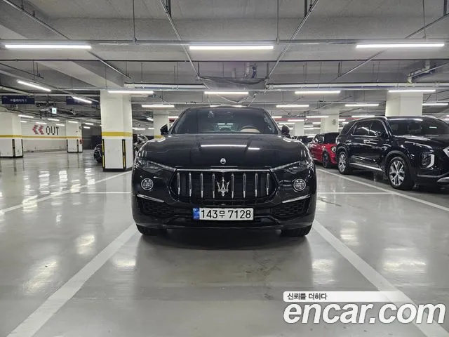 Maserati Levante 2022