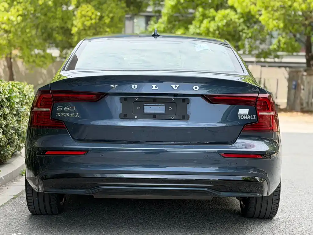 Volvo S60 2022
