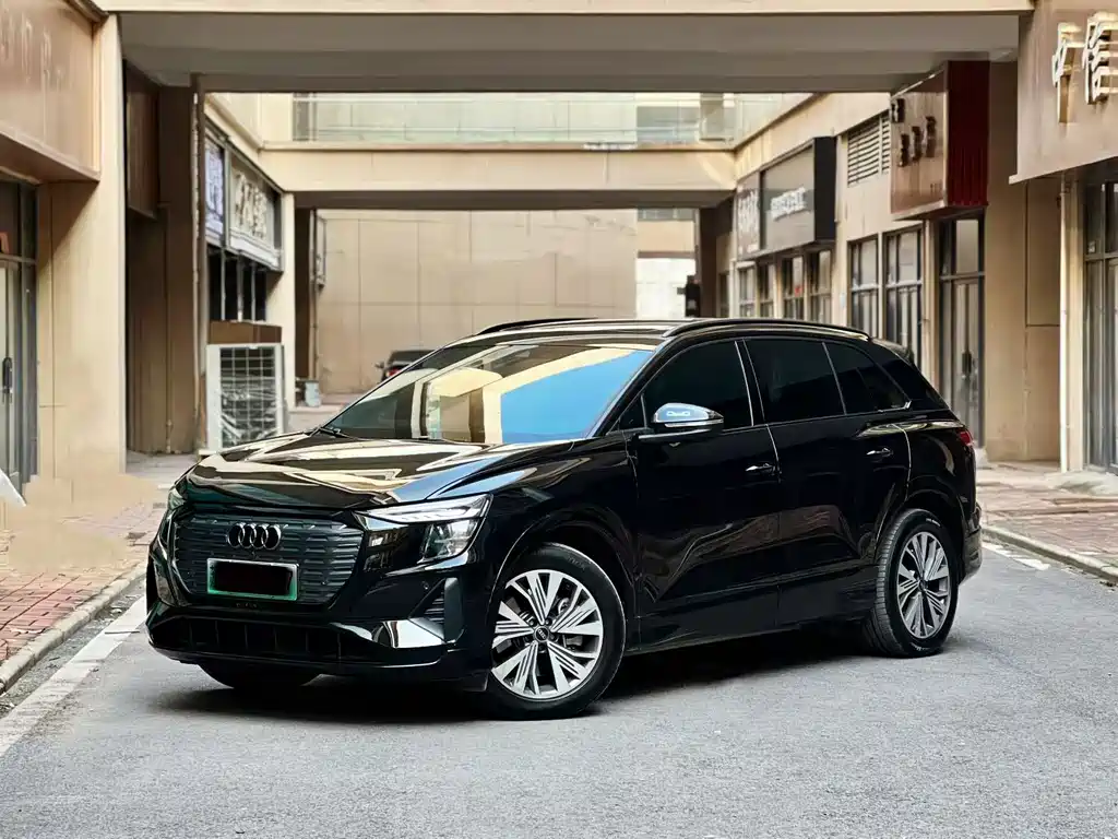 Audi Q5 e-tron 2023