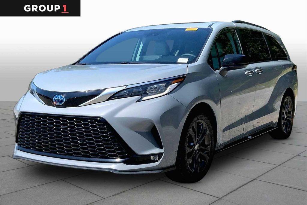 Toyota Sienna 2023