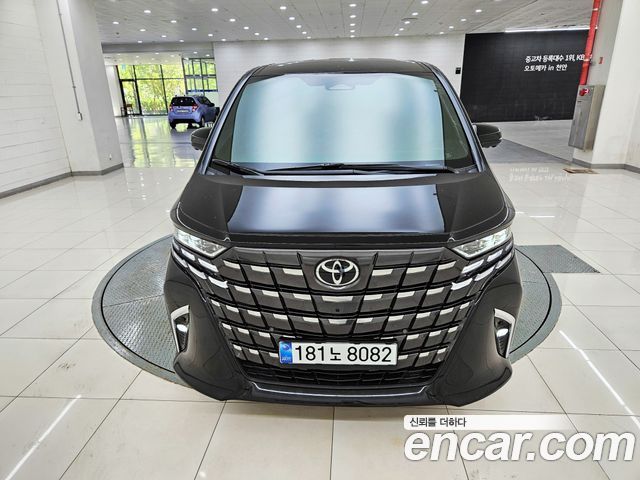 Toyota Alphard 2026