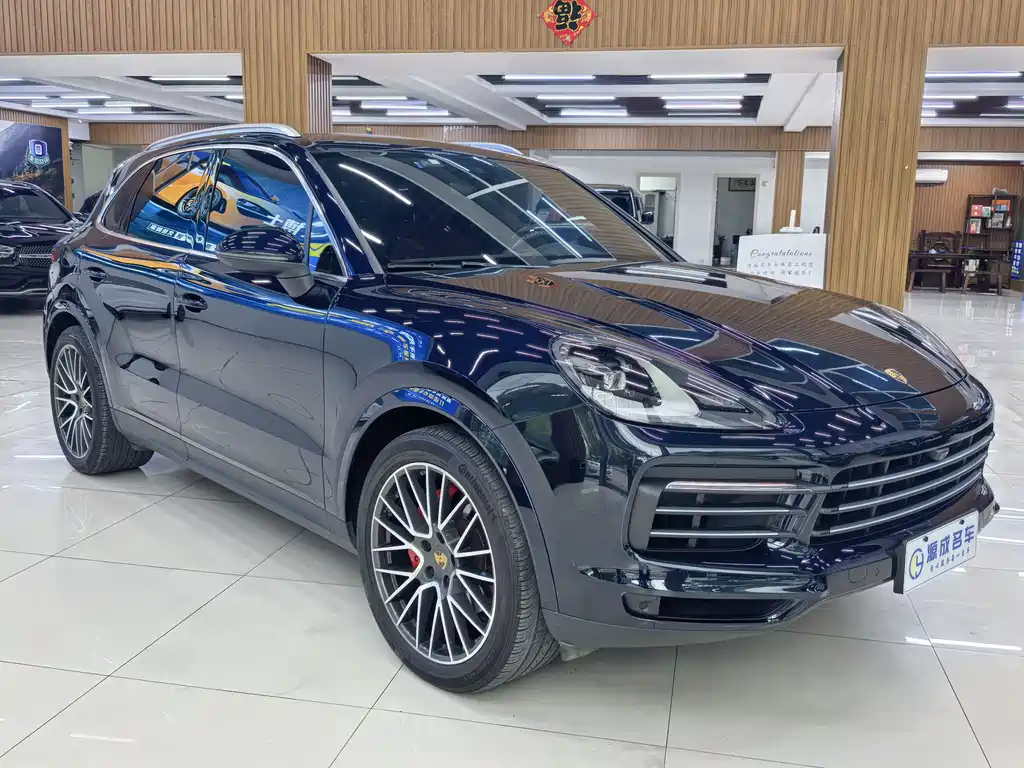 Porsche Cayenne 2022