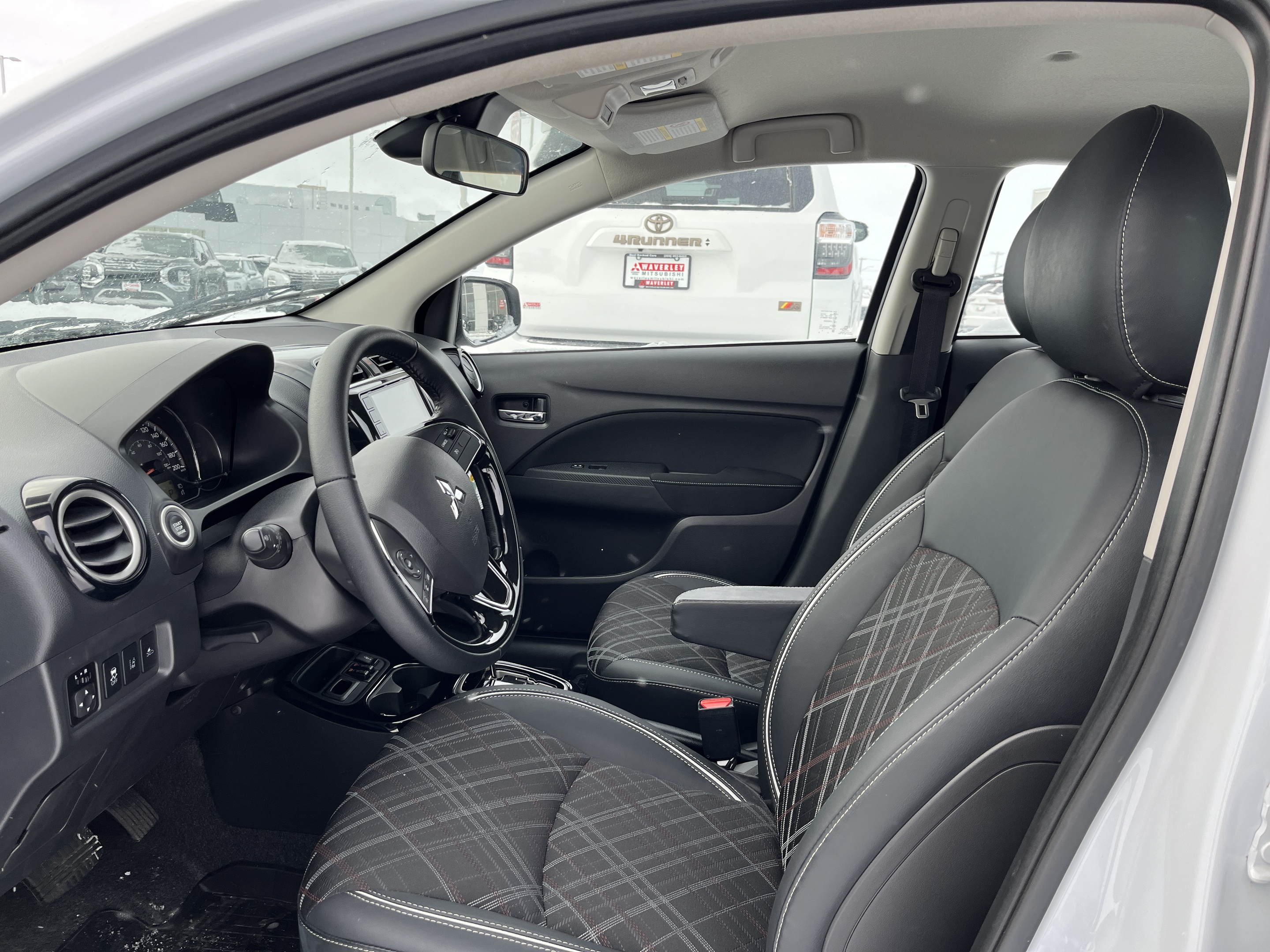 Mitsubishi Mirage 2024