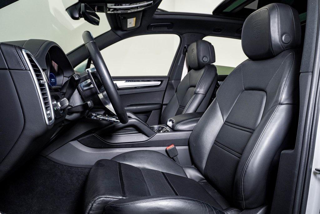 Porsche Cayenne 2023