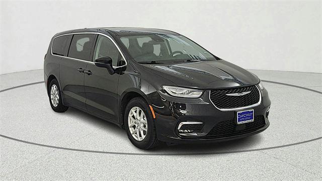 Chrysler Pacifica 2023