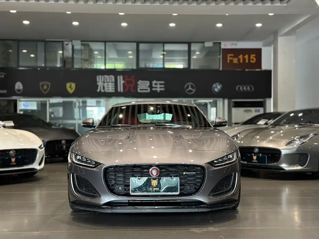 Jaguar F-Type 2023