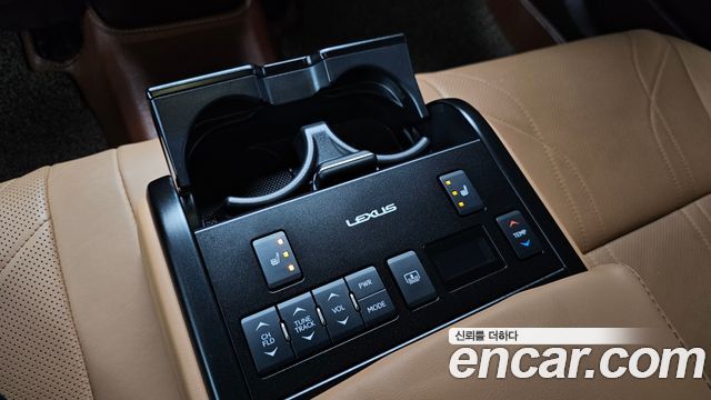 Lexus ES 2021