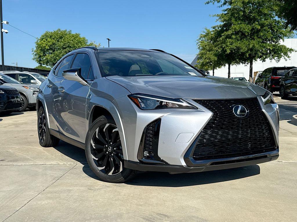 Lexus UX 2026