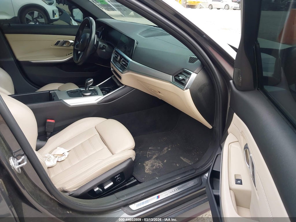BMW 3 серии 2021
