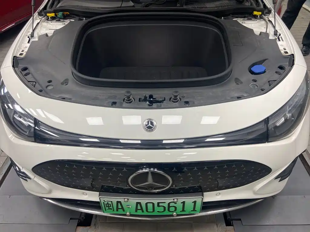 Mercedes-Benz CLA 2025