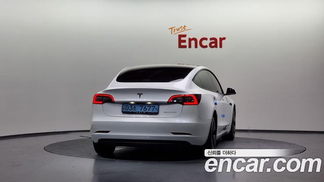 Tesla Model 3 2022