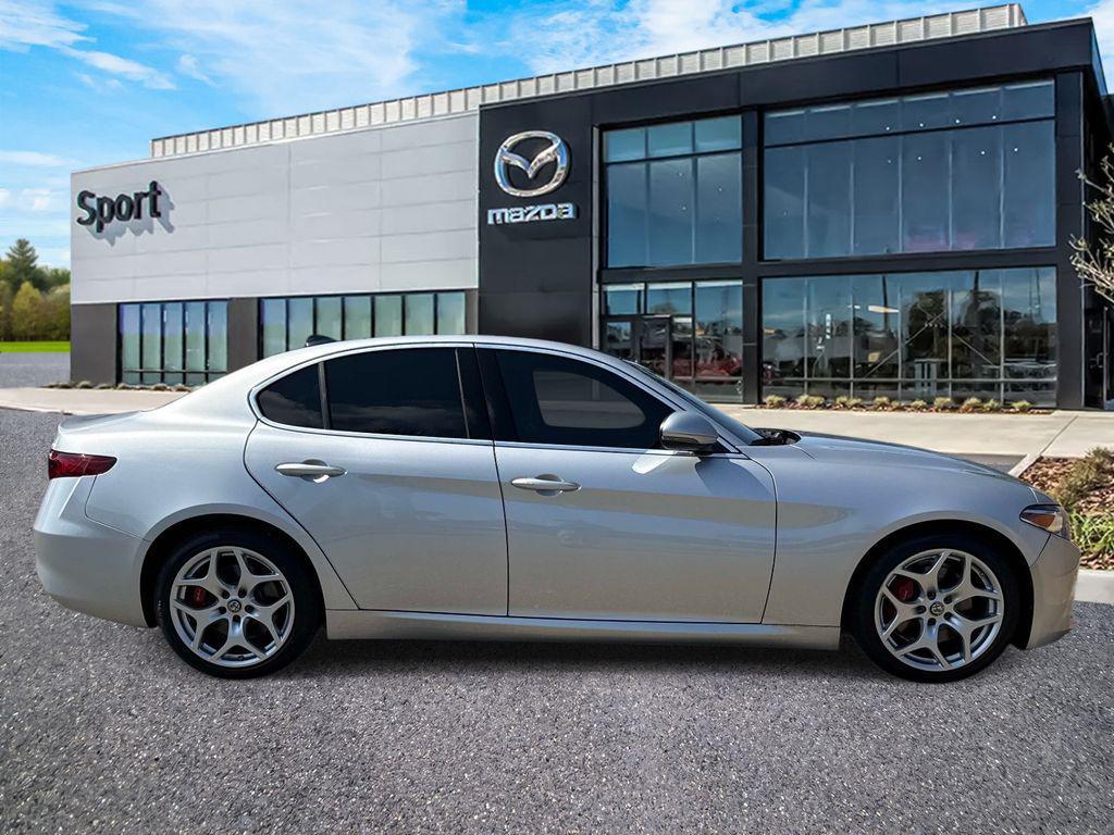 Alfa Romeo Giulia 2021