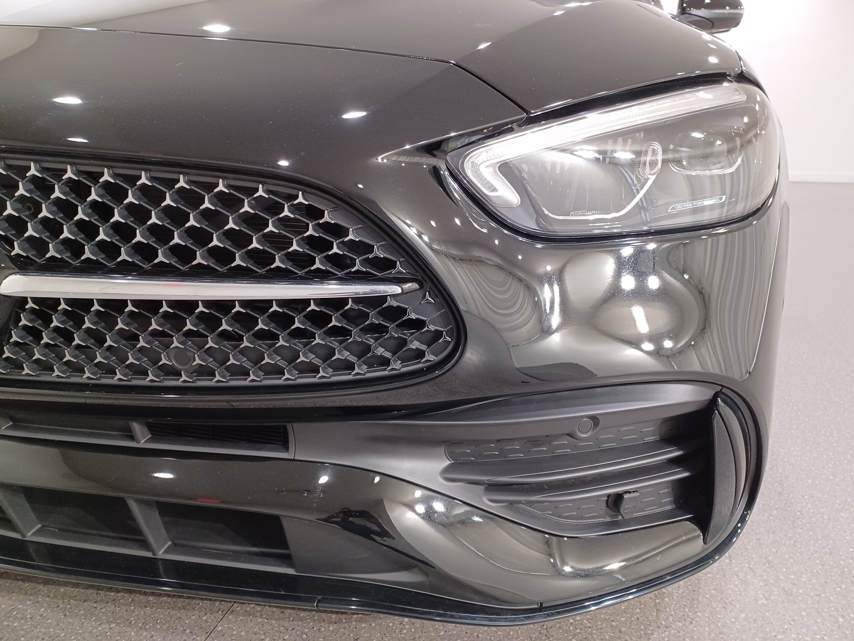 Mercedes-Benz C-Класс 2025