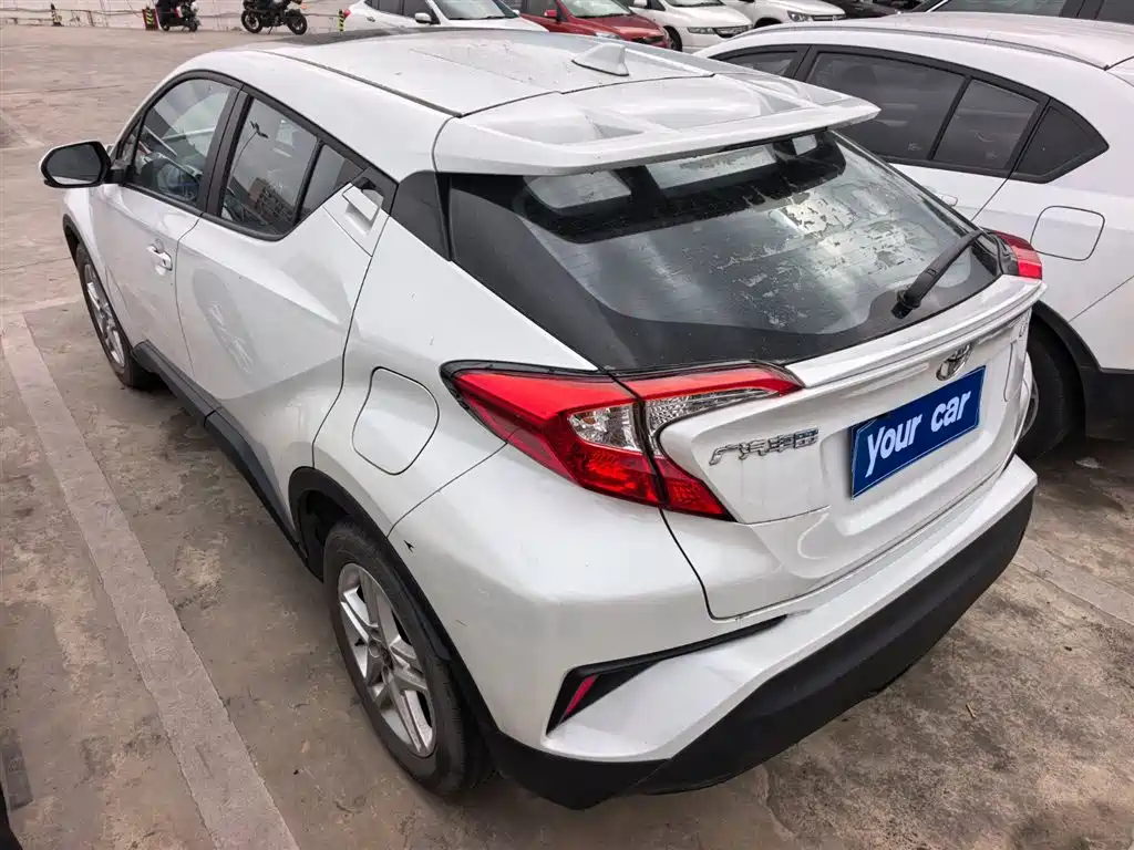 Toyota C-HR 2023