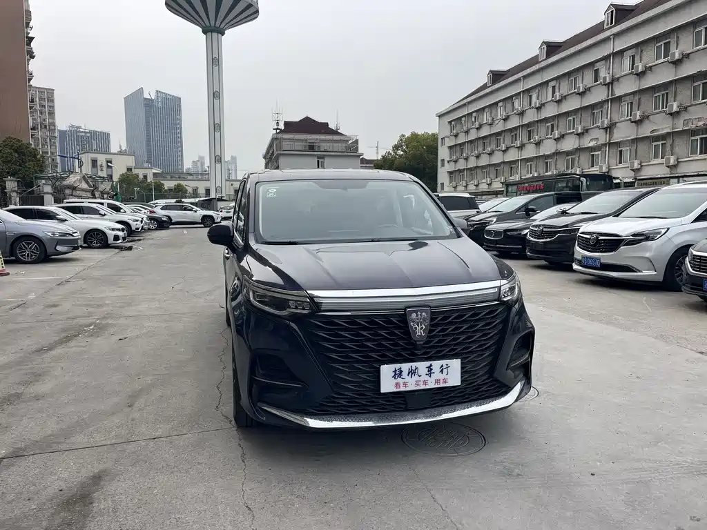 Roewe iMAX8 2022