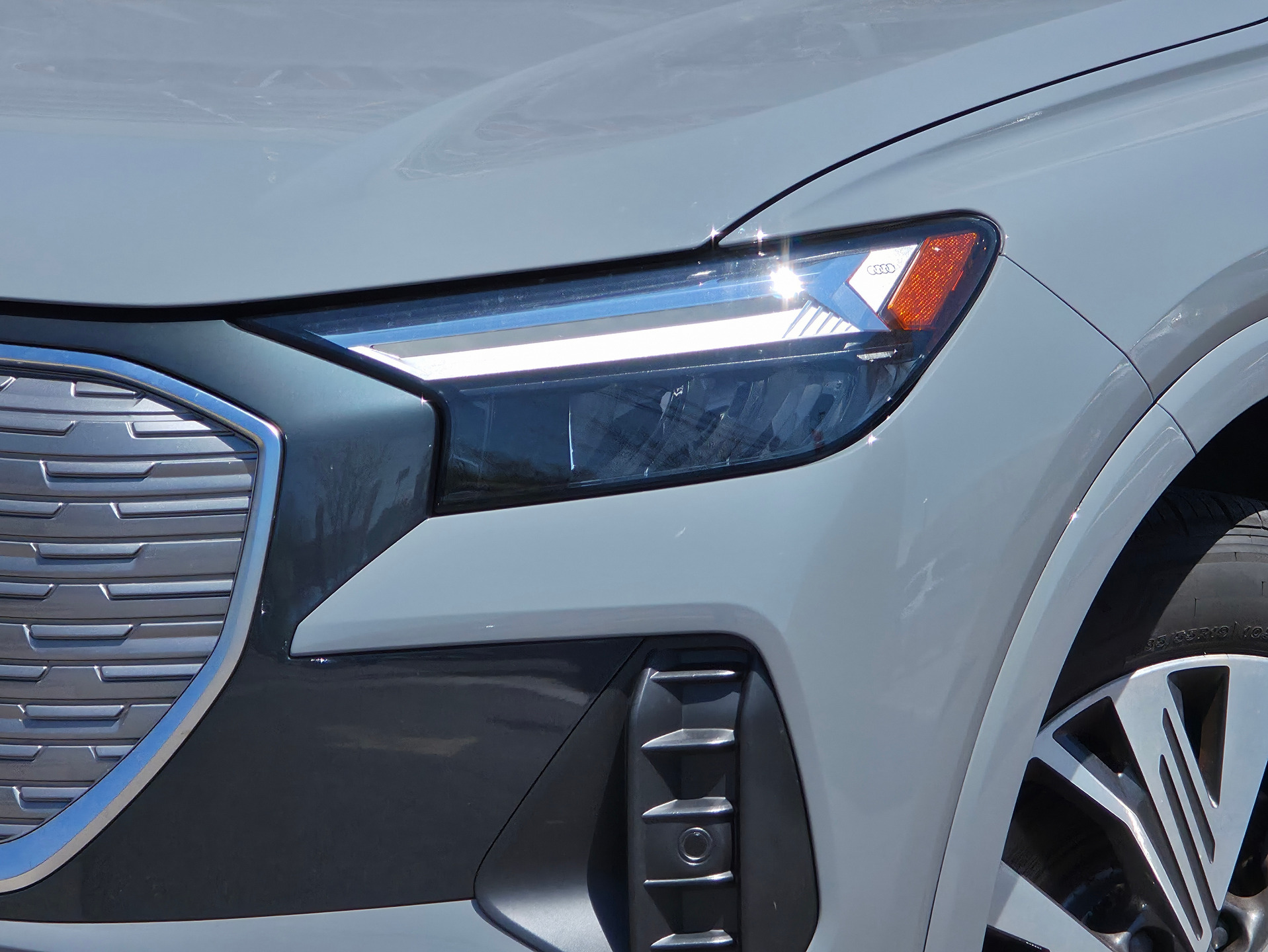 Audi Q4 e-tron 2024