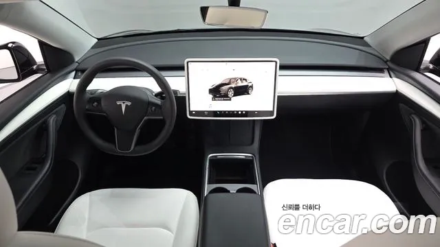 Tesla Model Y 2023