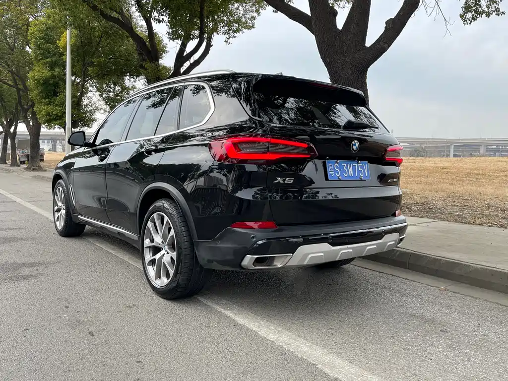 BMW X5 2021