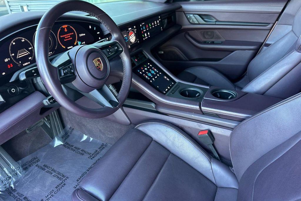 Porsche Taycan 2022