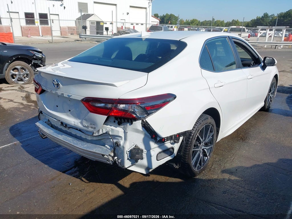 Toyota Camry 2022