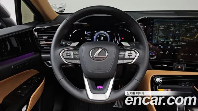 Lexus NX 2024