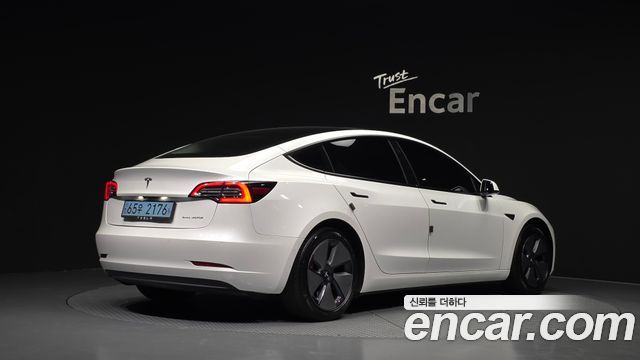 Tesla Model 3 2021