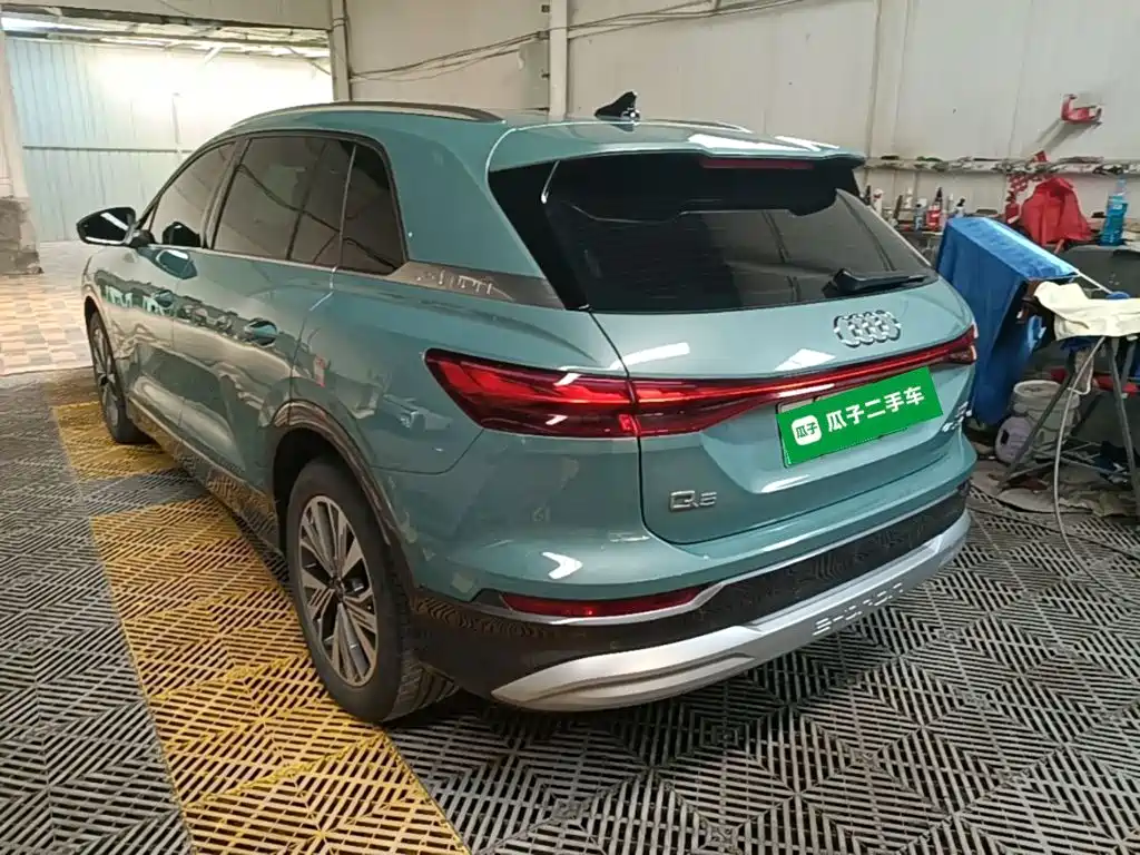 Audi Q5 e-tron 2025
