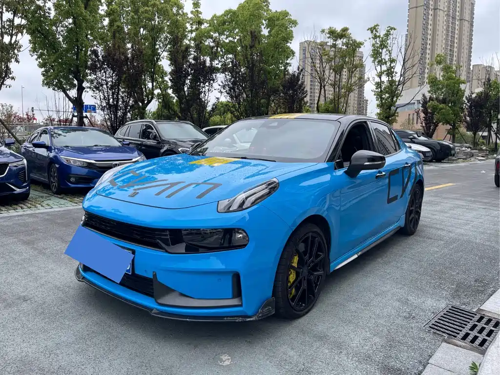 Lynk & Co 03 2022
