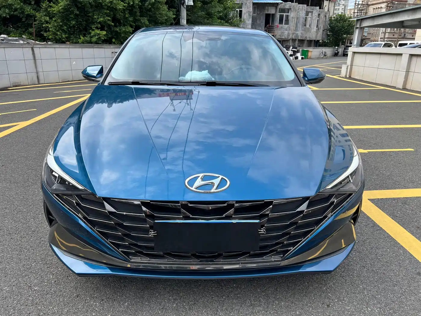 Hyundai Elantra 2024