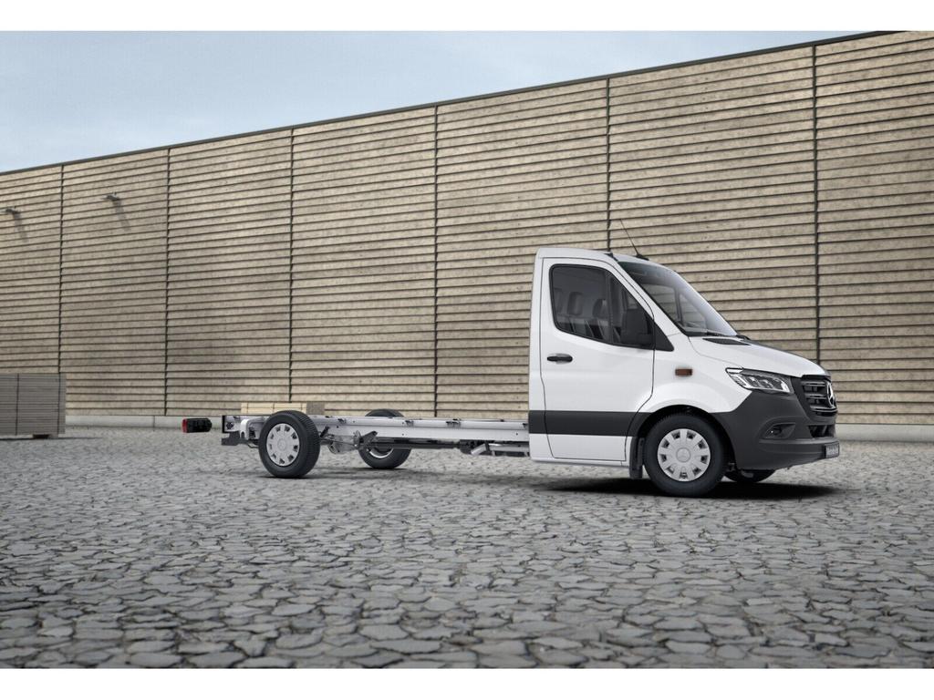 Mercedes-Benz SPRINTER 2024