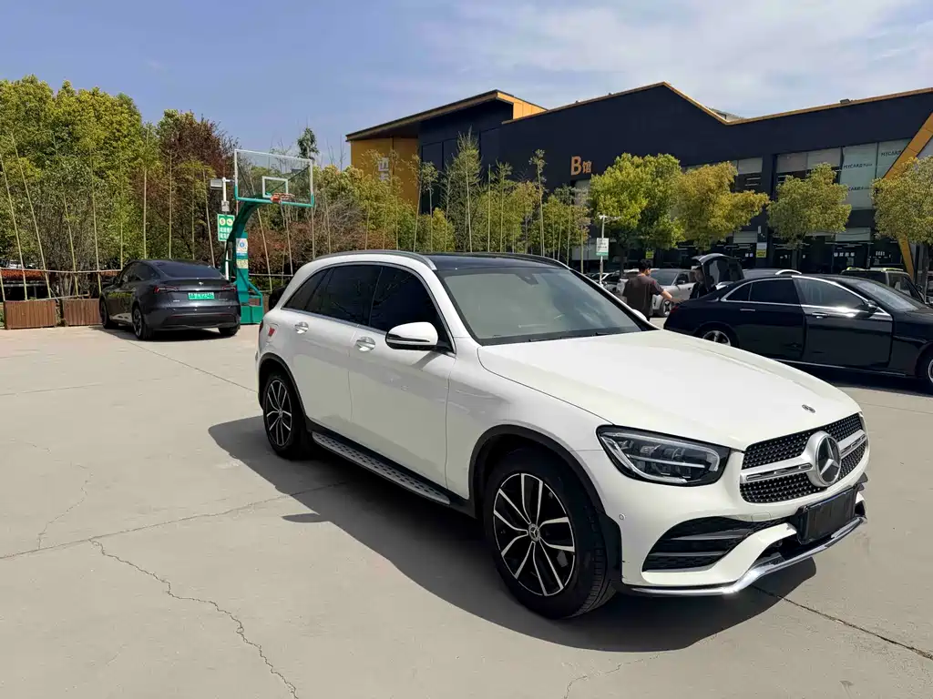 Mercedes-Benz GLC 2021