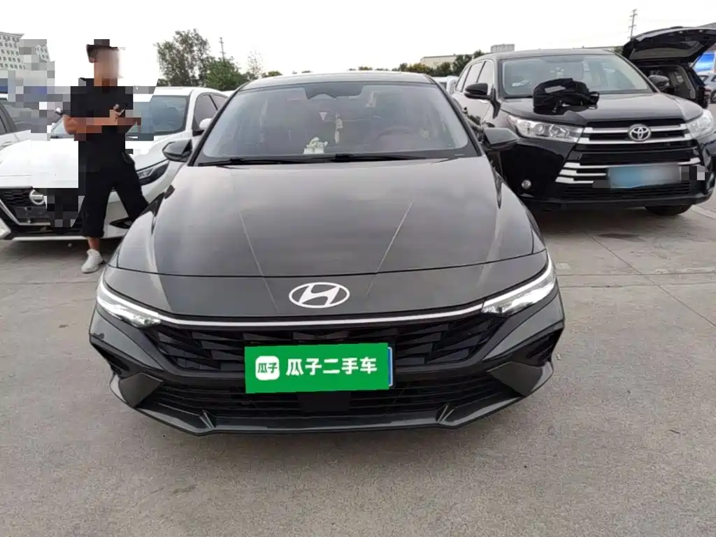 Hyundai Elantra 2024