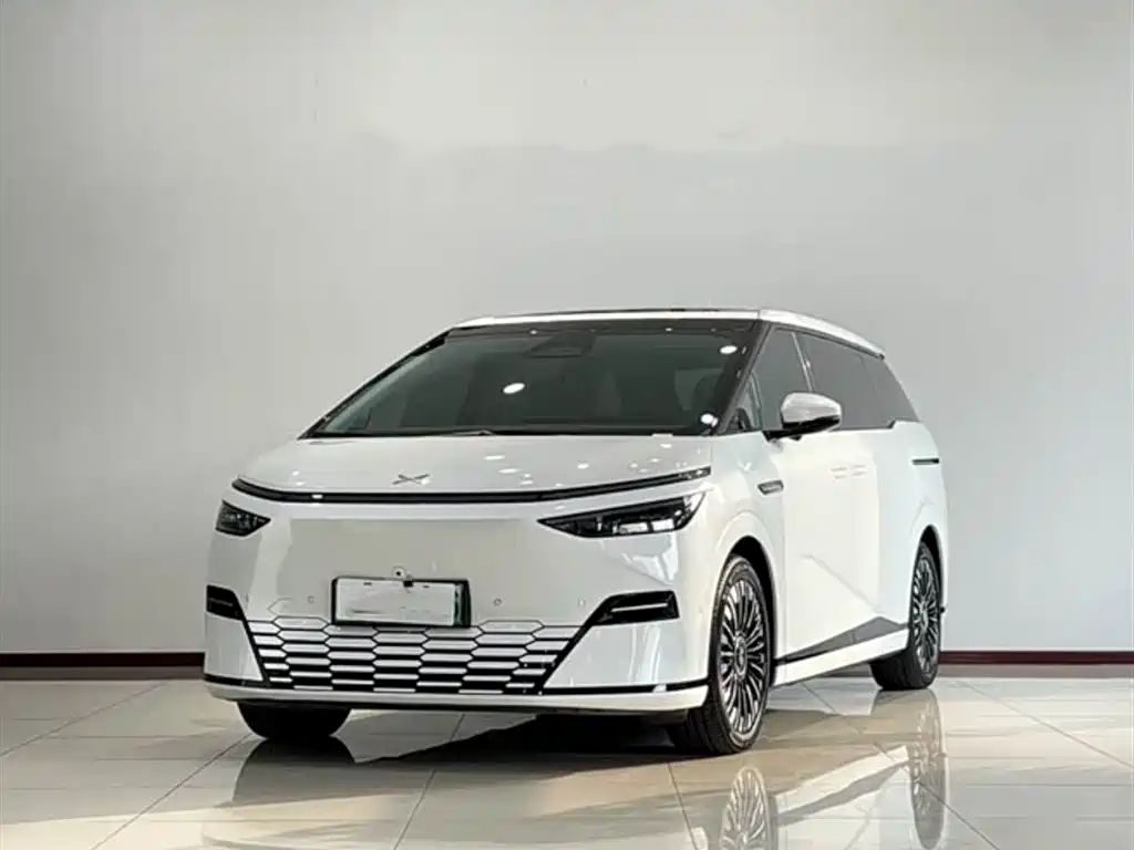 Xpeng X9 2025