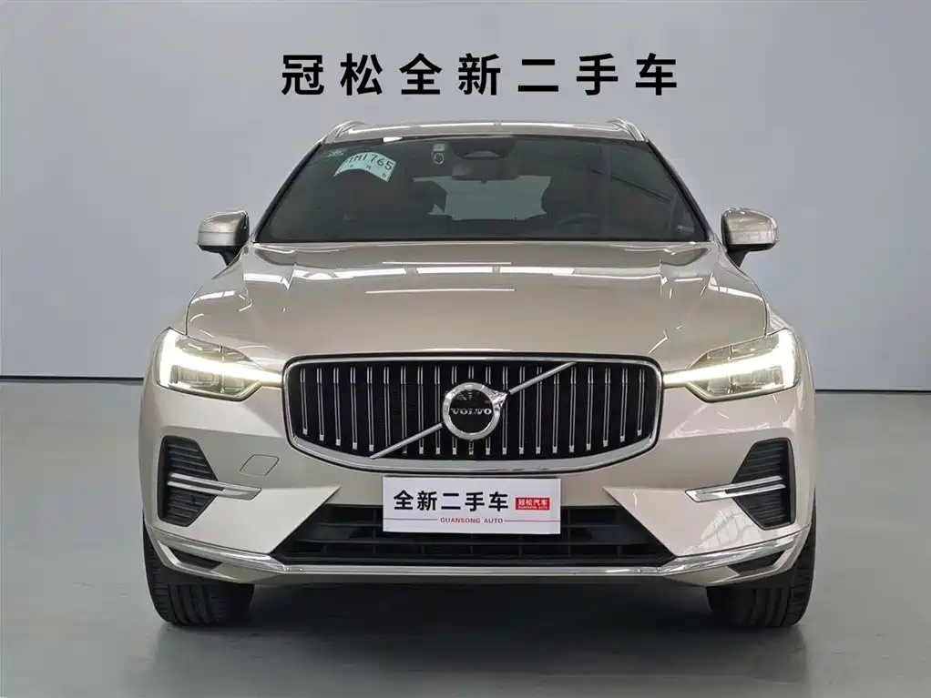 Volvo XC60 2022