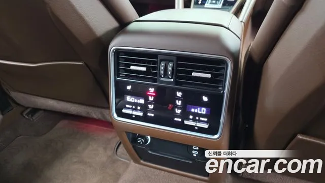 Porsche Cayenne 2022