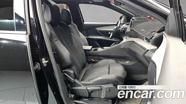 Peugeot 5008 2022