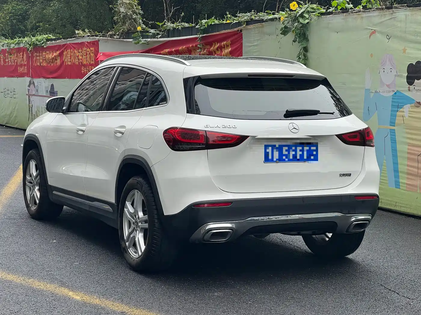 Mercedes-Benz GLA 2023