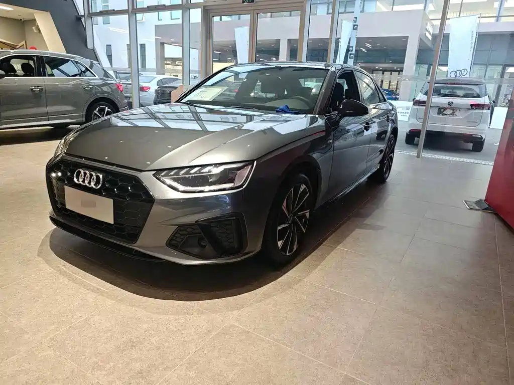 Audi A4 2024