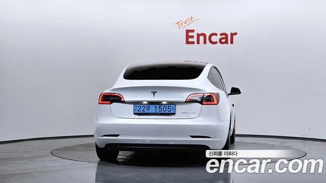 Tesla Model 3 2021