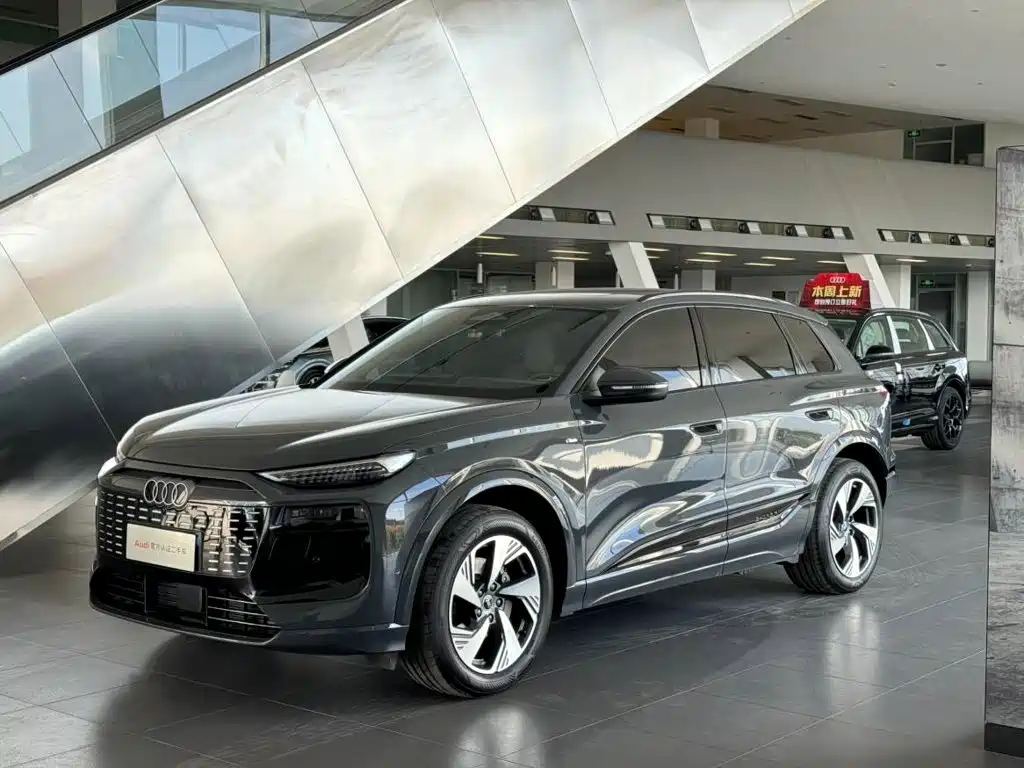 Audi e-tron 2025