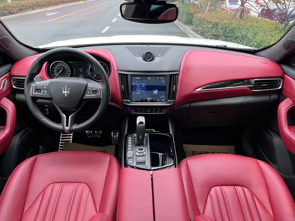 Maserati Levante 2021