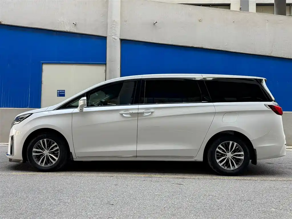 Buick GL8 2023