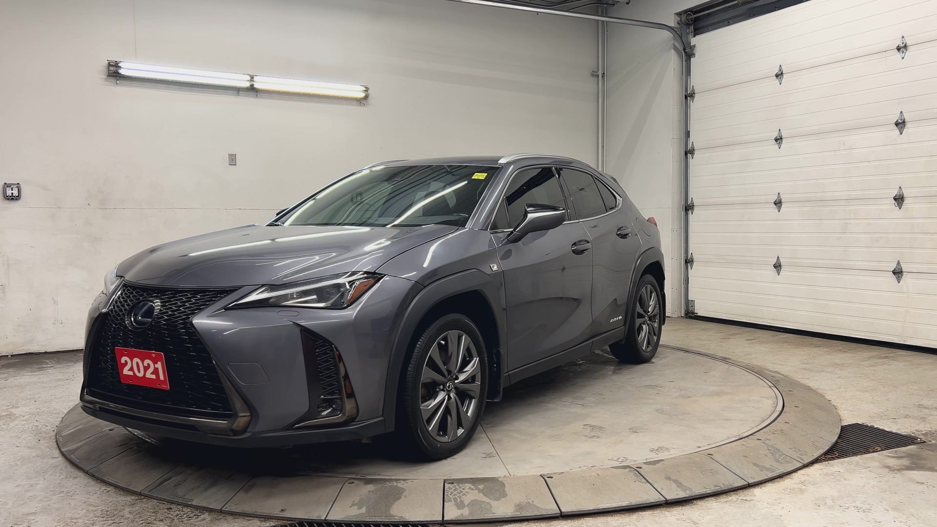 Lexus UX 2021