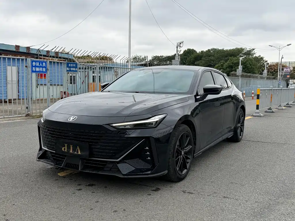 Changan UNI-V 2024
